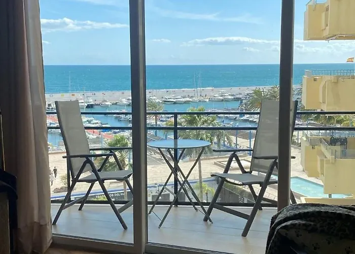 Front Line With Views Apartman